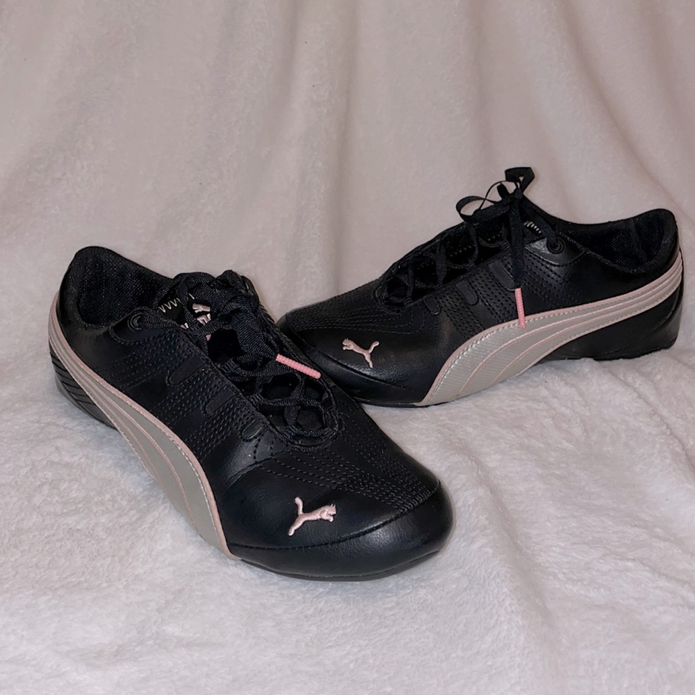 Black and pink puma